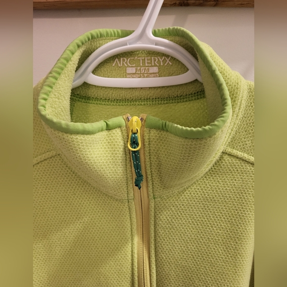Arc'teryx 2011 Lime green Fleece - Picture 3 of 6